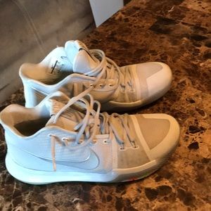 Kyrie 2 time to shines